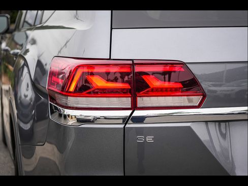 Used 2022 Volkswagen Atlas SE w/ Panoramic Sunroof Package AWD/4WD image 10