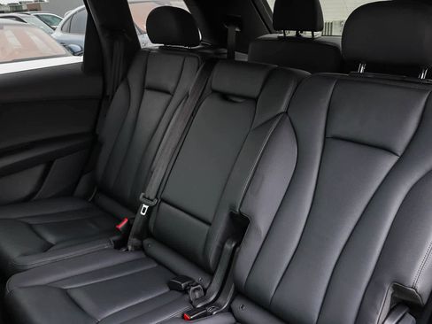 Used 2023 Audi Q7 2.0T Premium w/ Convenience Package image 48
