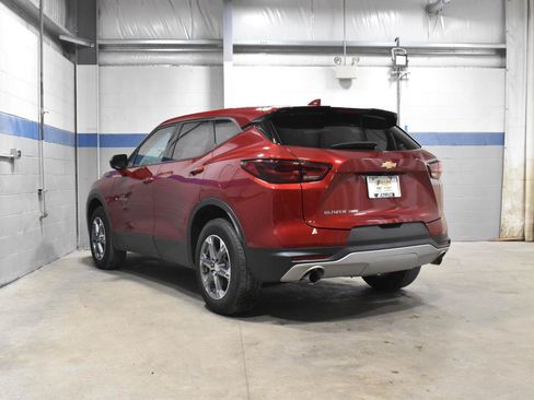 Used 2025 Chevrolet Blazer LT AWD/4WD image 25
