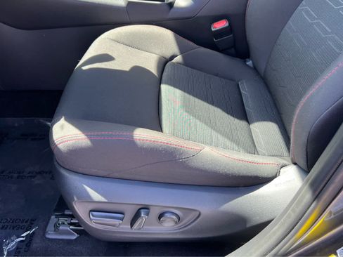 Used 2025 Toyota RAV4 SE AWD/4WD image 29