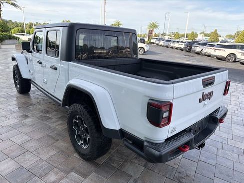 Used 2023 Jeep Gladiator Rubicon w/ LED Lighting Group AWD/4WD image 4