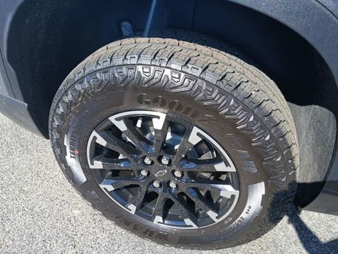 New 2026 Chevrolet Traverse Z71 w/ Enhanced Driving Package image 7