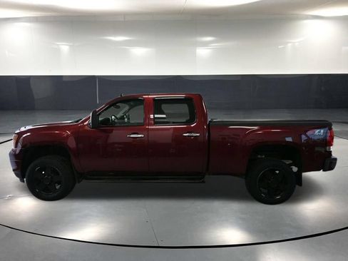Used 2014 GMC Sierra 2500 Denali w/ Snow Plow Prep Package AWD/4WD image 10