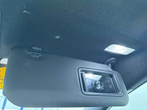 Used 2025 Toyota Corolla SE w/ SE Premium Package image 33