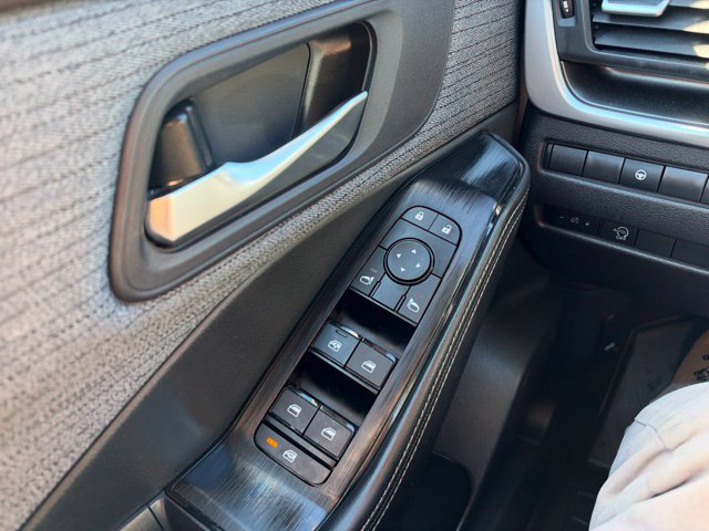 Used 2023 Nissan Rogue SV FWD image 42