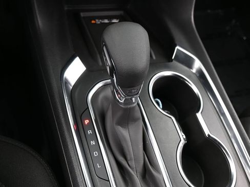 Used 2023 Chevrolet Traverse LT image 21