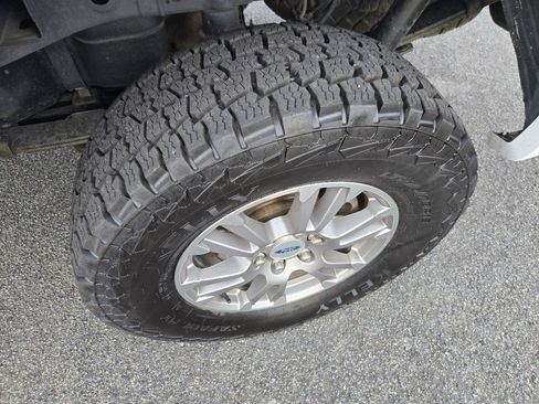 Used 2020 Ford F150 Lariat w/ FX4 Off-Road Package image 10