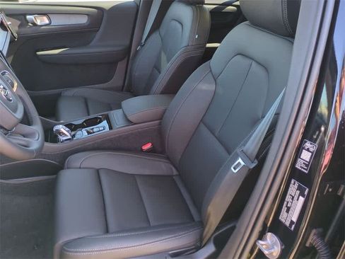 Used 2026 Volvo XC40 B5 Plus w/ Protection Package Premier image 15