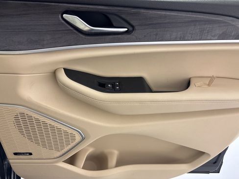 Used 2022 Jeep Grand Cherokee L Limited image 44