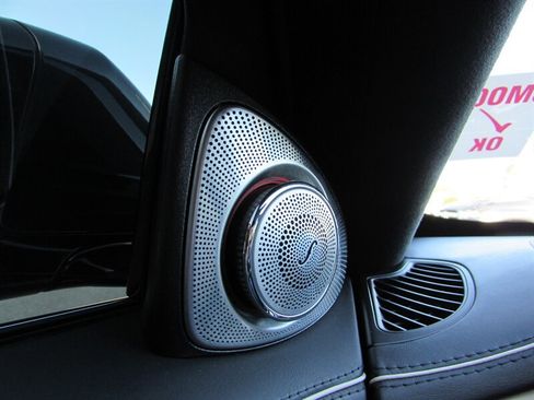 Used 2018 Mercedes-Benz S 560 4MATIC Sedan image 25