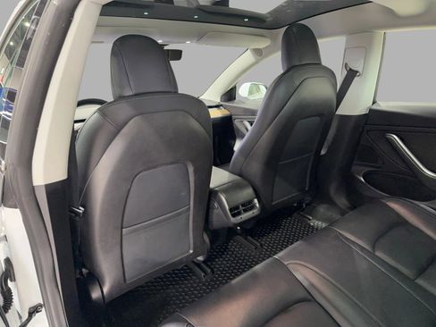 Used 2019 Tesla Model 3 Standard Range image 20
