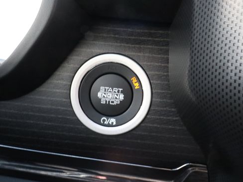 Used 2022 RAM 1500 Limited w/ Bed Utility Group image 20