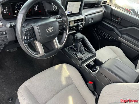 Certified 2025 Toyota 4Runner SR5 AWD/4WD image 20