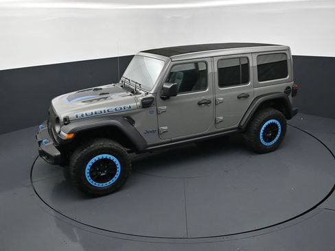 Used 2023 Jeep Wrangler Unlimited Rubicon 4xe w/ Cold Weather Group AWD/4WD image 14