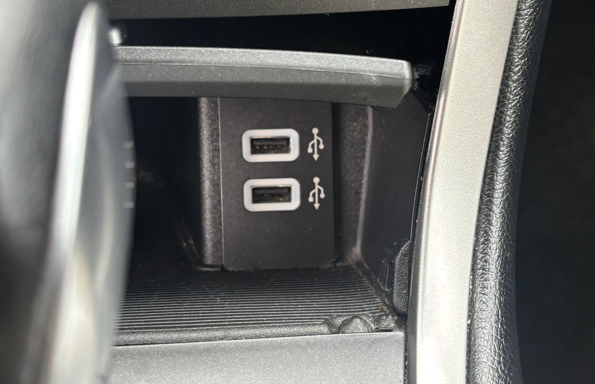 Used 2017 Ford Edge SEL w/ Equipment Group 201A AWD/4WD image 27