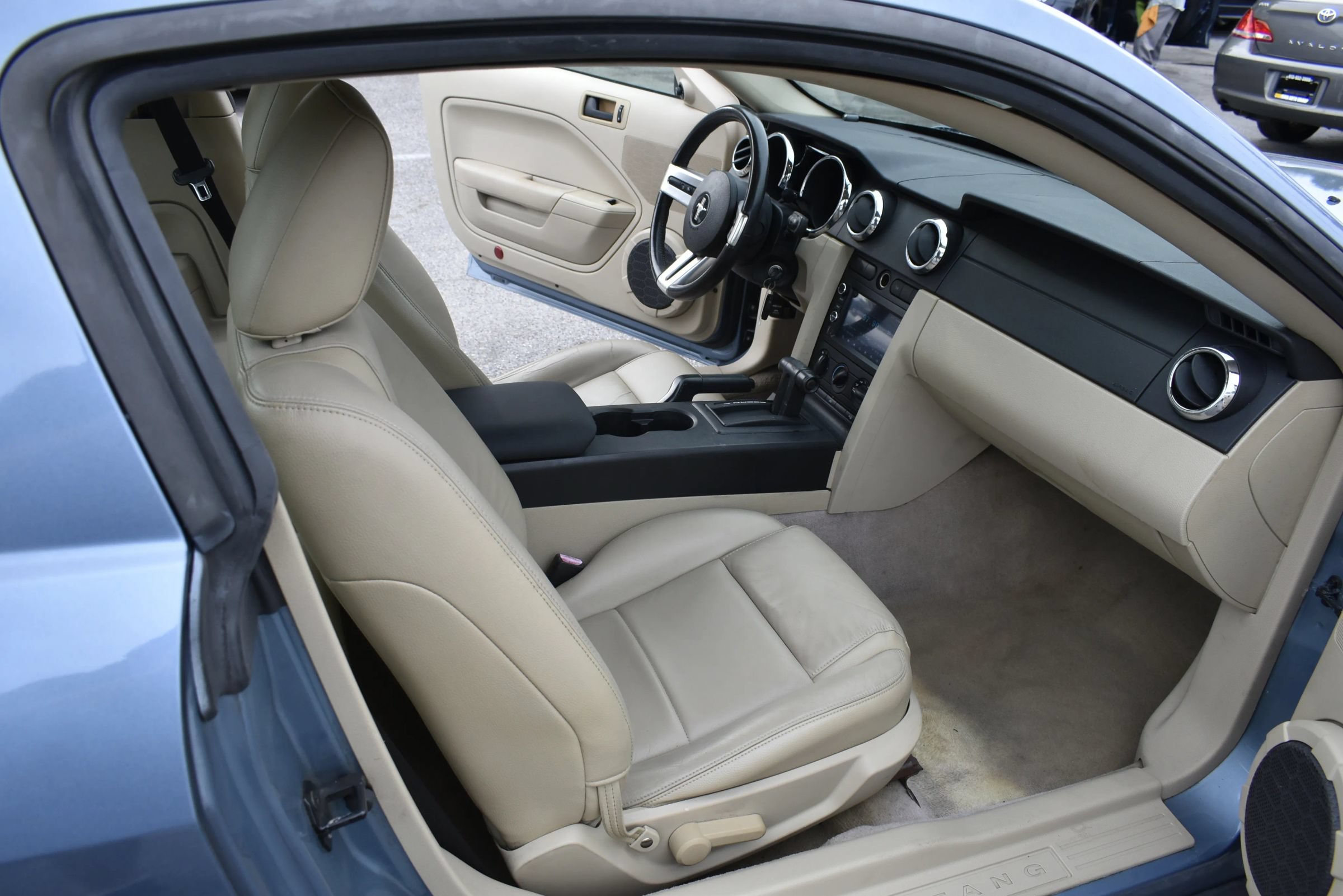 Used 2005 Ford Mustang Coupe RWD image 13