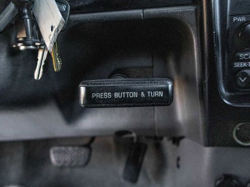 Used 2003 Toyota Tacoma 2WD Regular Cab image 36