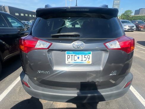 Used 2015 Toyota RAV4 LE AWD/4WD image 4