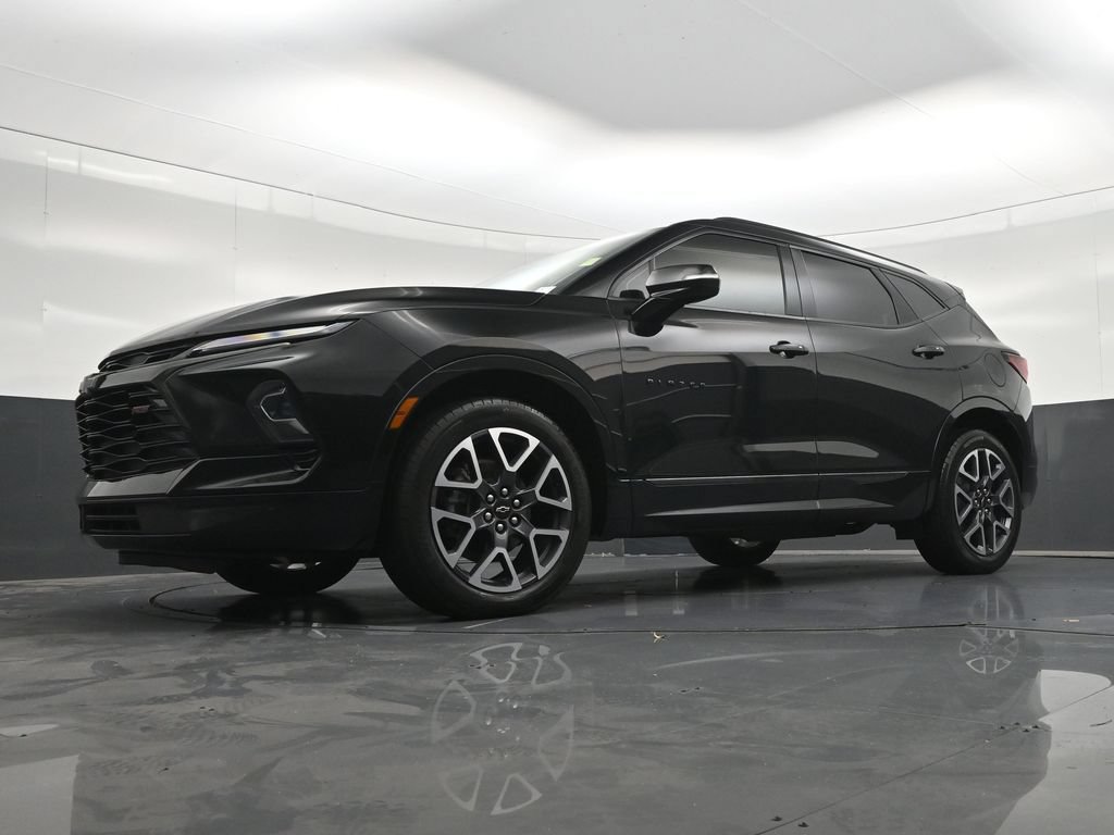 Used 2023 Chevrolet Blazer RS FWD image 23