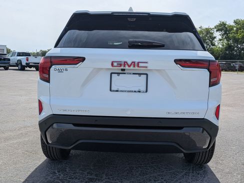 New 2026 GMC Terrain Elevation FWD image 6