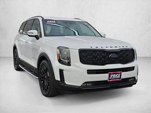 Used 2021 Kia Telluride SX w/ SX Prestige Package AWD/4WD image 3
