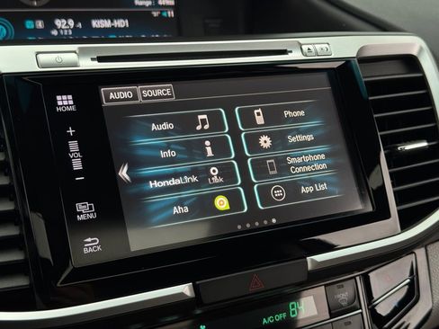 Used 2017 Honda Accord EX-L image 19