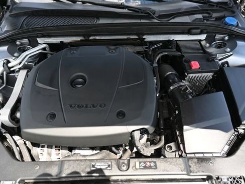 Used 2020 Volvo V60 T5 Cross Country AWD/4WD image 15