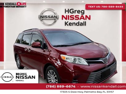 Used 2018 Toyota Sienna XLE w/ XLE Navigation Package