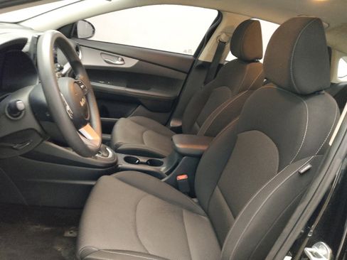 Used 2023 Kia Forte LXS FWD image 17