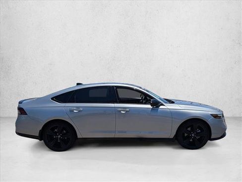 Used 2024 Honda Accord Sport image 5