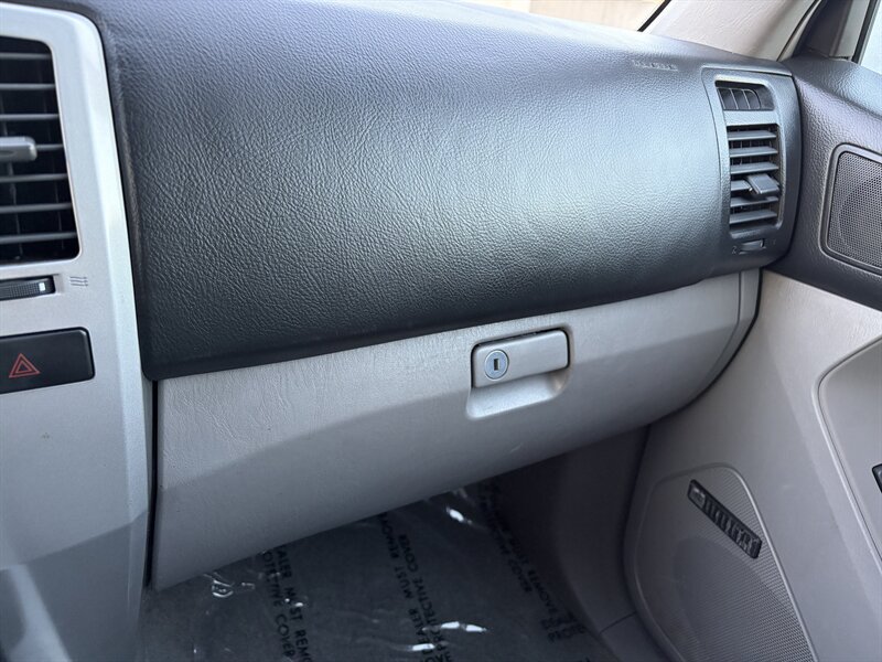 Used 2006 Toyota 4Runner Limited w/ Preferred Accessory Pkg RWD image 22