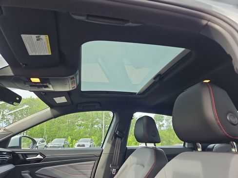 New 2026 Volkswagen Jetta GLI Autobahn FWD image 8