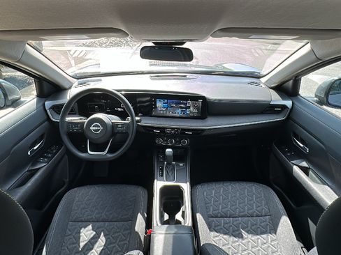 Certified 2025 Nissan Kicks SV AWD/4WD image 24