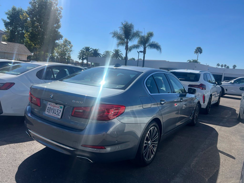 Used 2018 BMW 540i RWD image 3