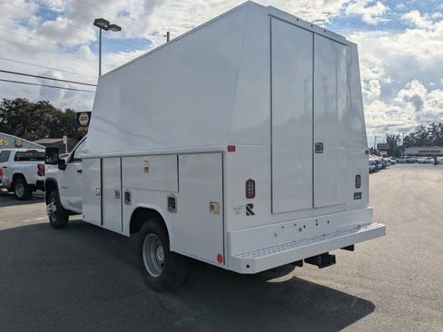Used 2025 Chevrolet Silverado 3500 W/T w/ WT Convenience Package RWD image 6
