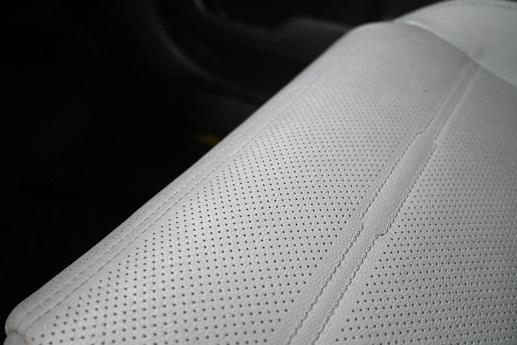 Used 2020 Honda CR-V EX-L image 27
