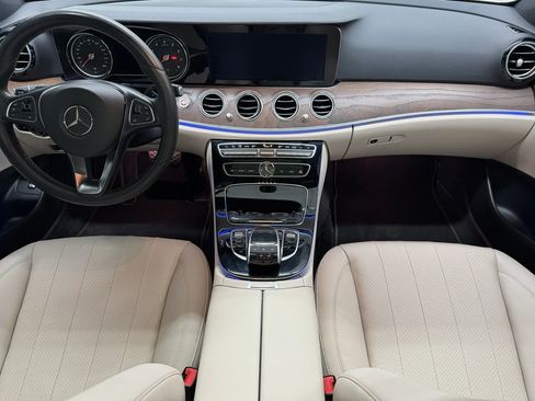 Used 2017 Mercedes-Benz E 400 4MATIC Wagon image 2