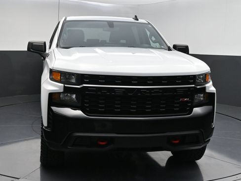 Used 2022 Chevrolet Silverado 1500 Custom Trail Boss w/ LPO, Dark Essentials Package AWD/4WD image 2