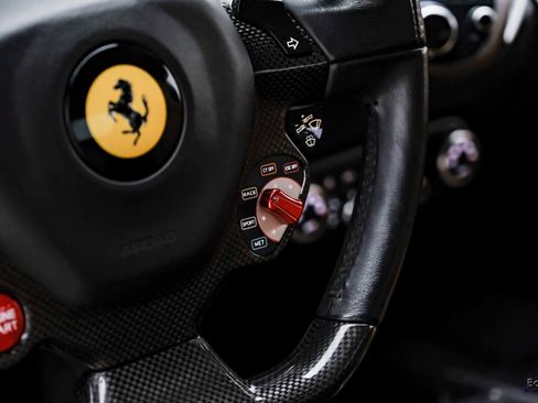 Used 2012 Ferrari 458 Italia Coupe image 47