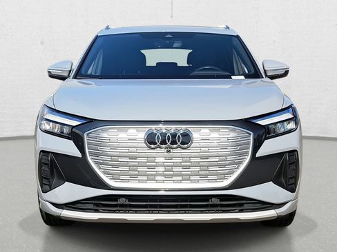 Certified 2024 Audi Q4 e-tron Premium image 2