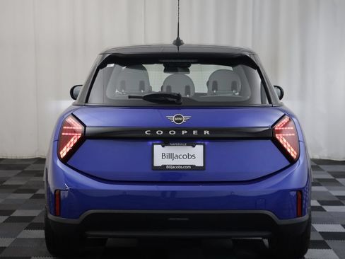 New 2026 MINI Cooper 4-Door Hardtop FWD image 16