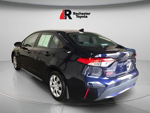 Used 2021 Toyota Corolla LE image 8