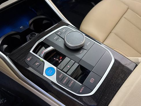 Used 2023 BMW i4 eDrive35 RWD image 18