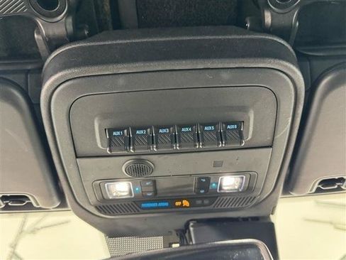 Used 2022 Ford Bronco Wildtrak AWD/4WD image 34