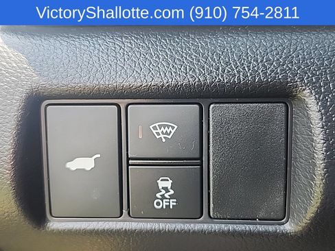 Used 2025 Honda Pilot Black Edition image 17