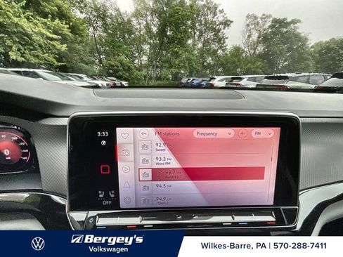 Used 2024 Volkswagen Atlas Peak Edition SEL AWD/4WD image 10