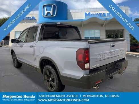 New 2026 Honda Ridgeline Black Edition image 3