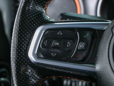 Used 2021 Jeep Gladiator Mojave AWD/4WD image 13