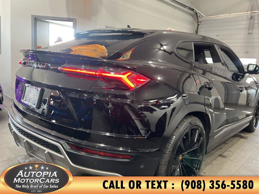 Used 2020 Lamborghini Urus AWD/4WD image 43