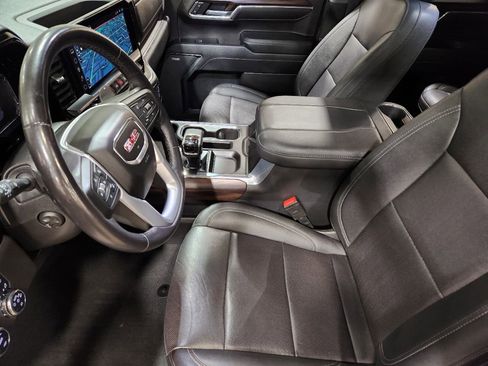 Used 2023 GMC Sierra 1500 SLT w/ SLT Convenience Package image 31